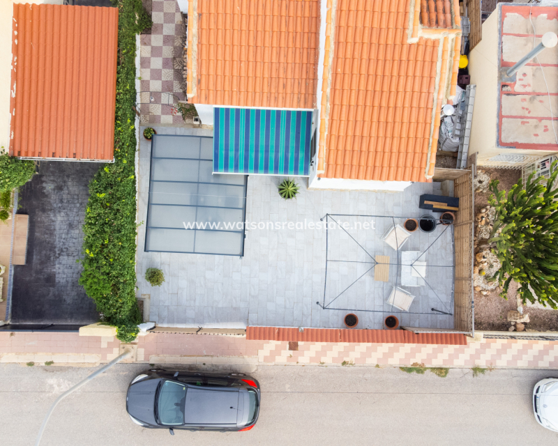 Resale - Freistendhe Villa - Urb. La Marina