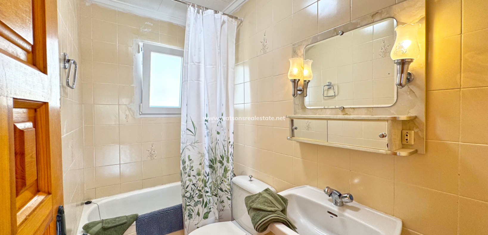 Resale - Freistendhe Villa - Urb. La Marina