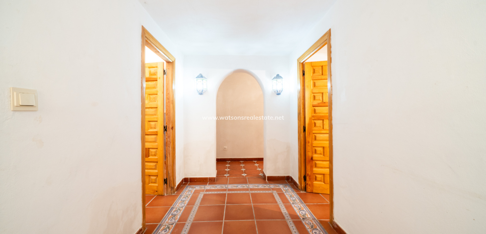 Resale - Freistendhe Villa - Urb. La Marina