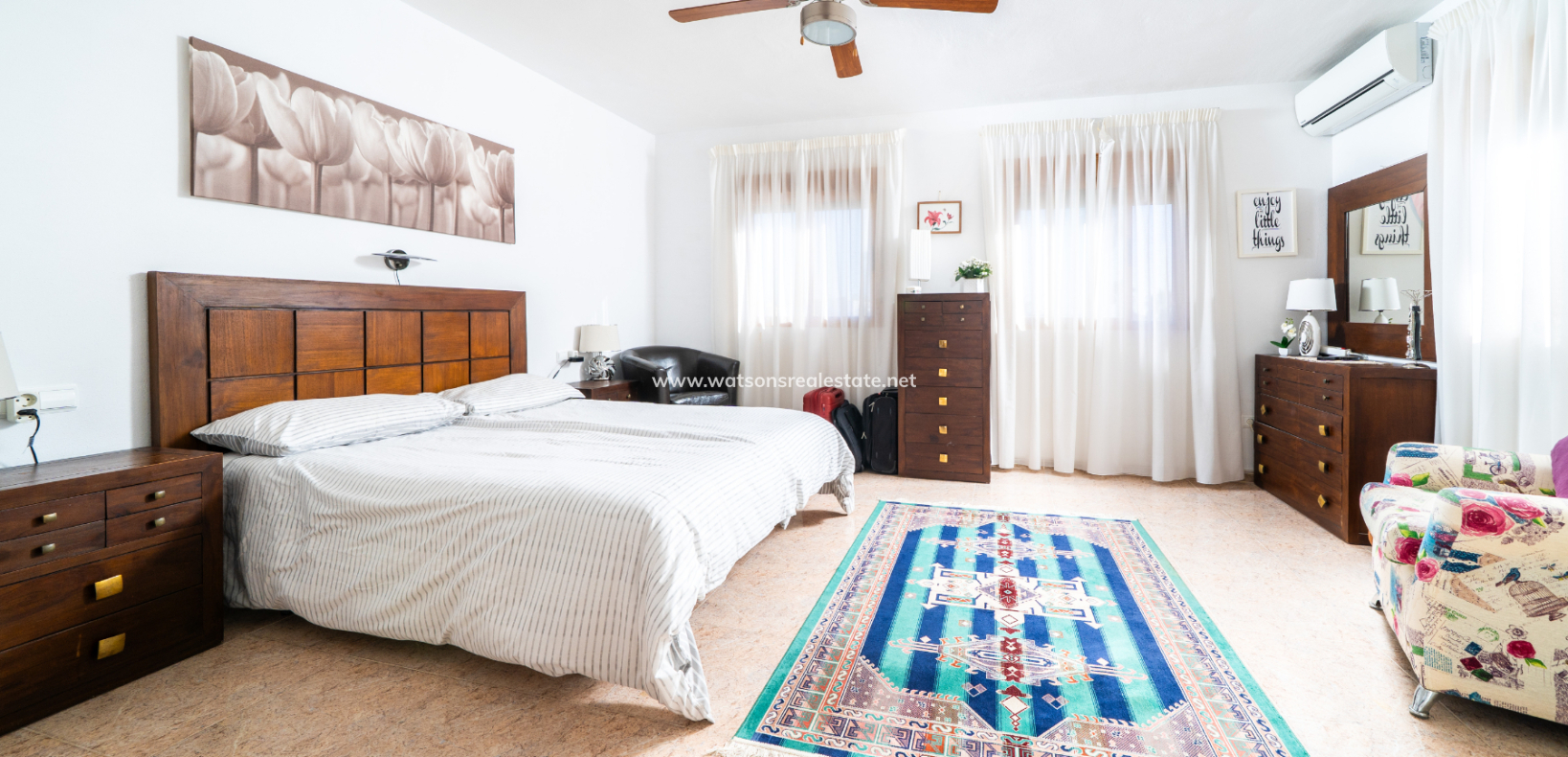 Resale - Freistendhe Villa - Urb. La Marina