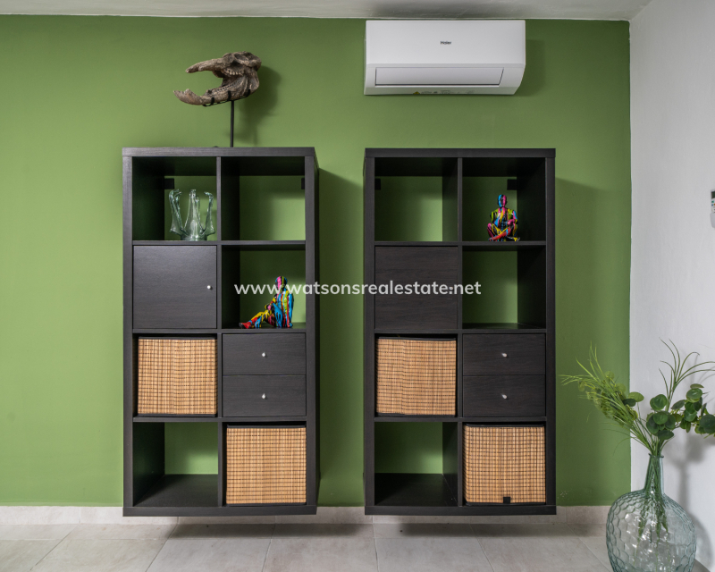 Resale - Freistendhe Villa - Urb. La Marina