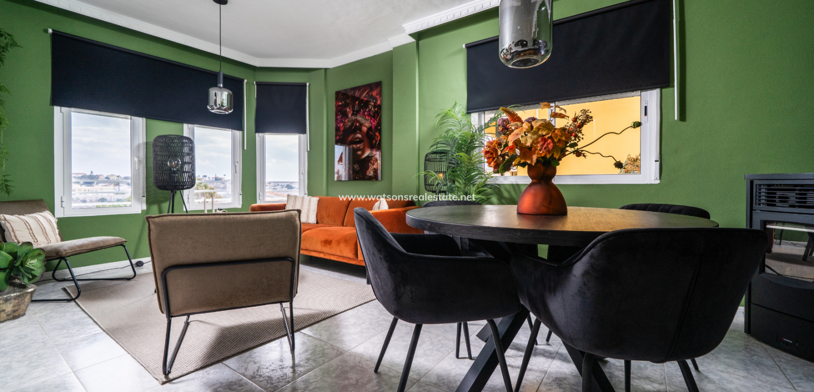 Resale - Freistendhe Villa - Urb. La Marina