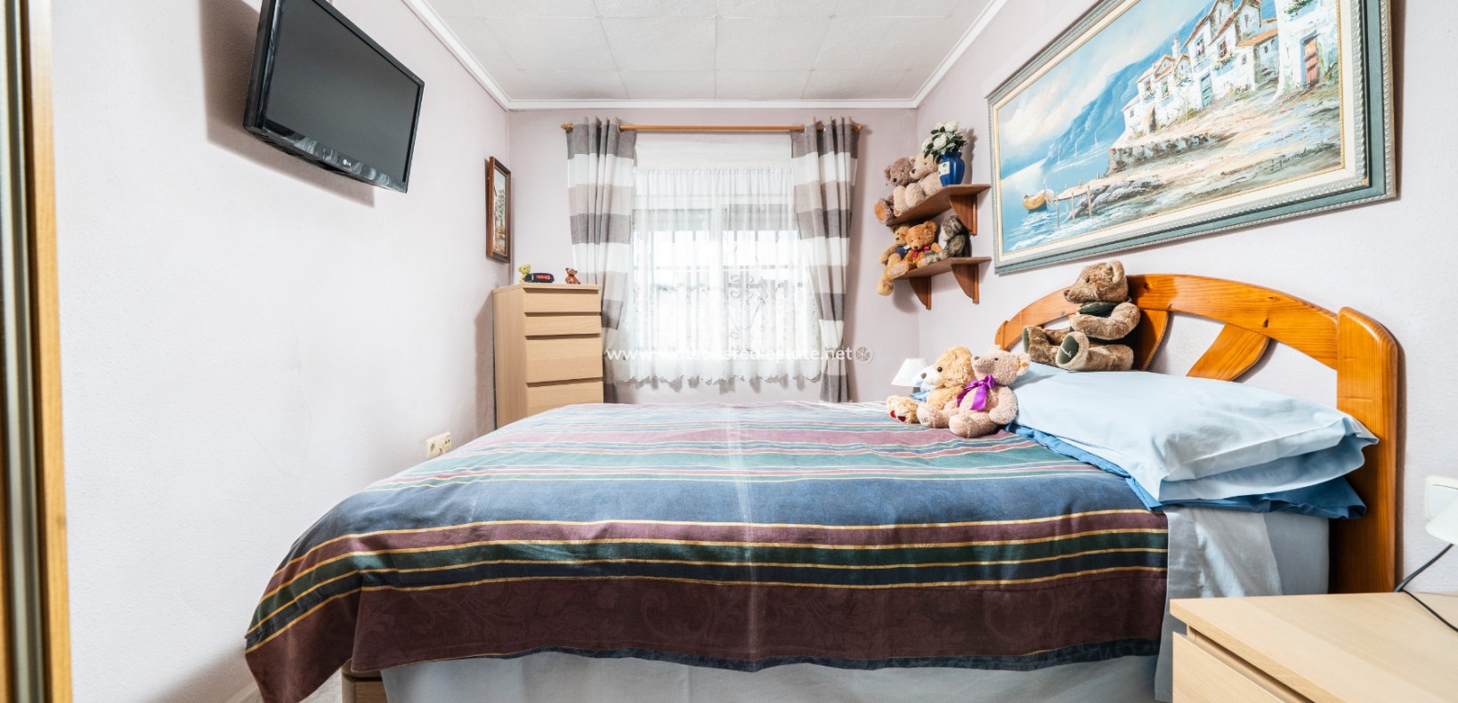 Resale - Freistendhe Villa - Urb. La Marina