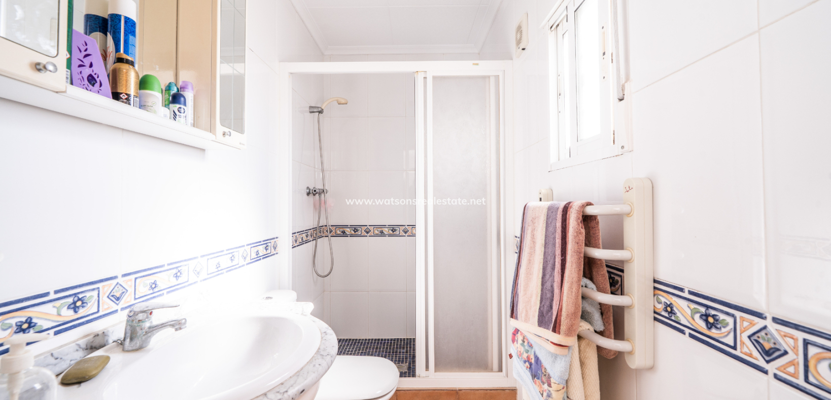 Resale - Freistendhe Villa - Urb. La Marina