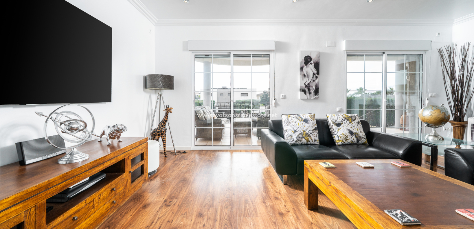 Resale - Freistendhe Villa - Urb. La Marina