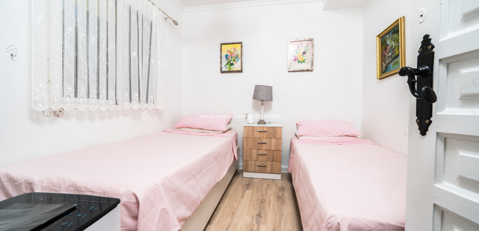 Resale - Freistendhe Villa - Urb. La Marina