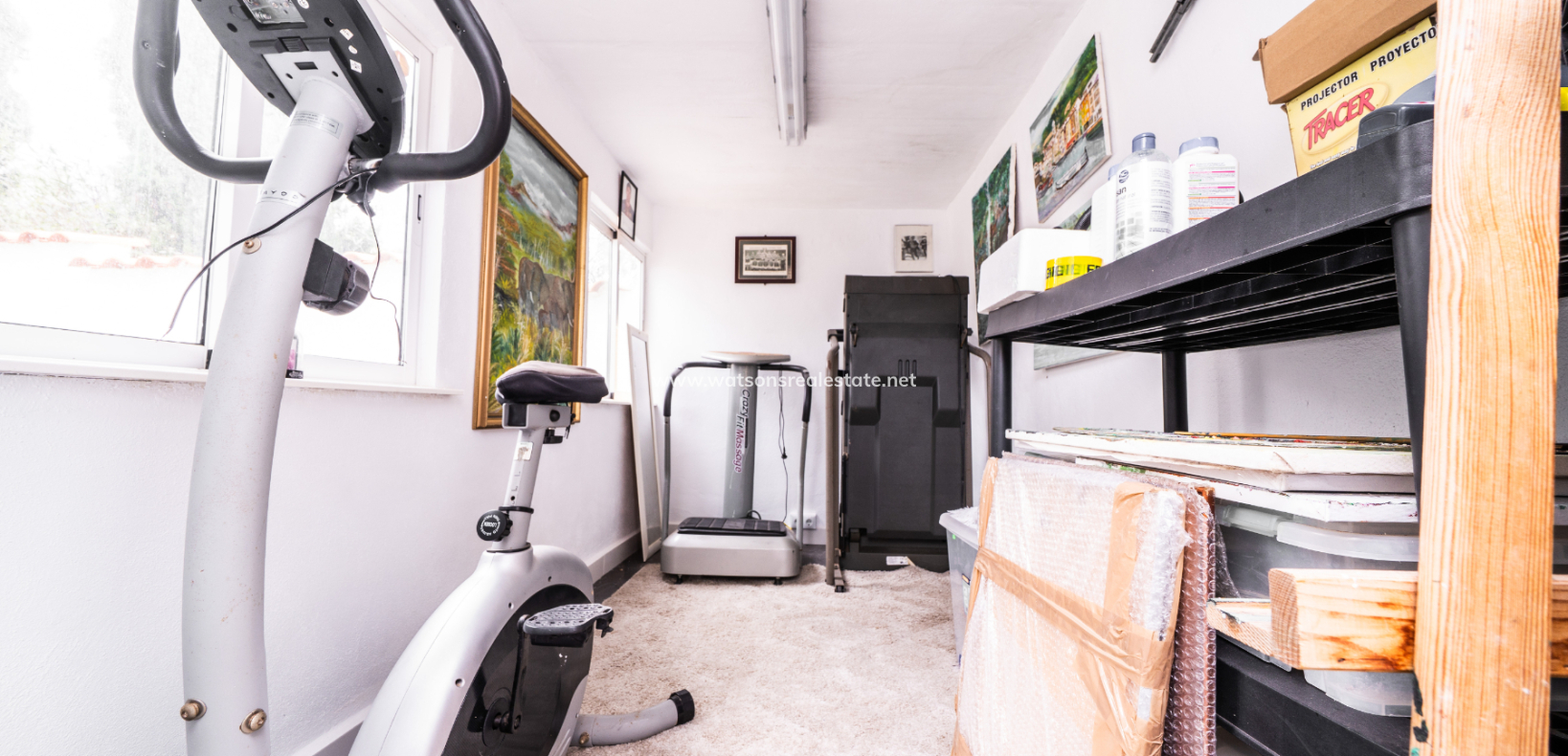 Resale - Freistendhe Villa - Urb. La Marina