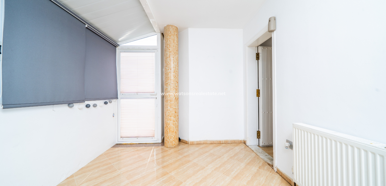 Resale - Freistendhe Villa - Urb. La Marina