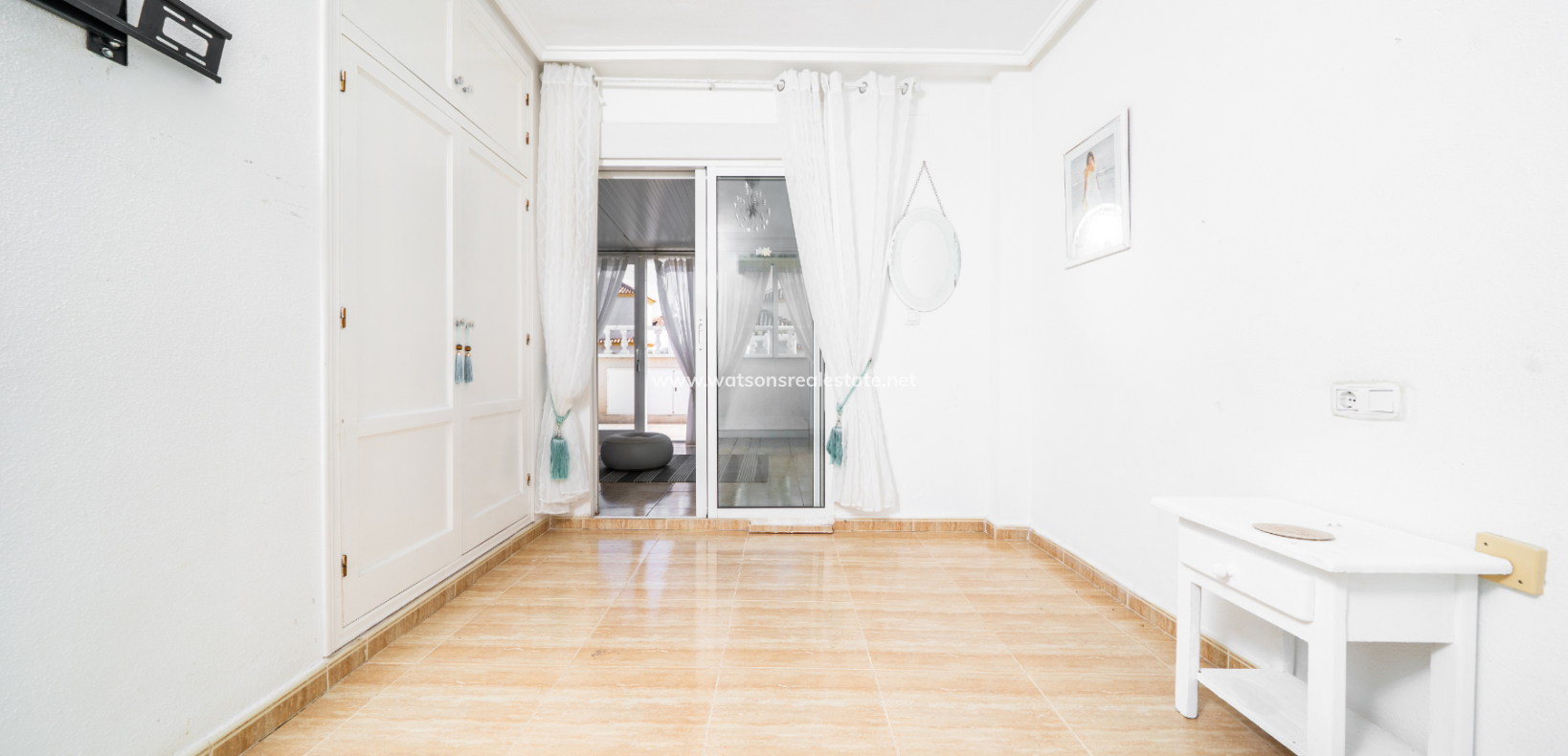 Resale - Freistendhe Villa - Urb. La Marina