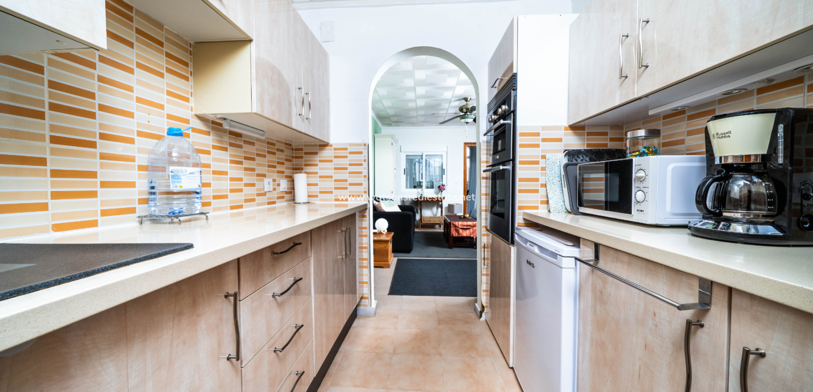 Resale - Freistendhe Villa - Urb. La Marina