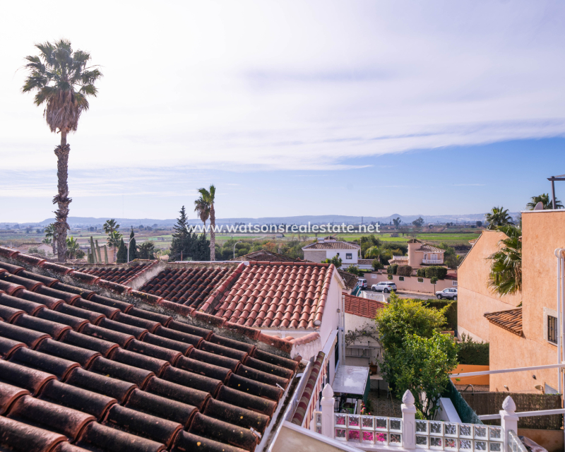 Resale - Freistendhe Villa - Urb. La Marina