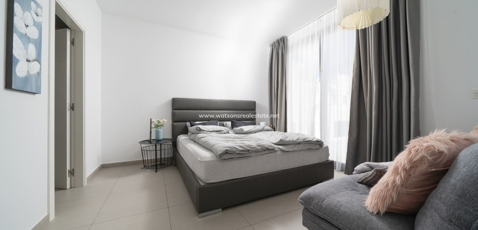 Resale - Freistendhe Villa - Urb. La Marina