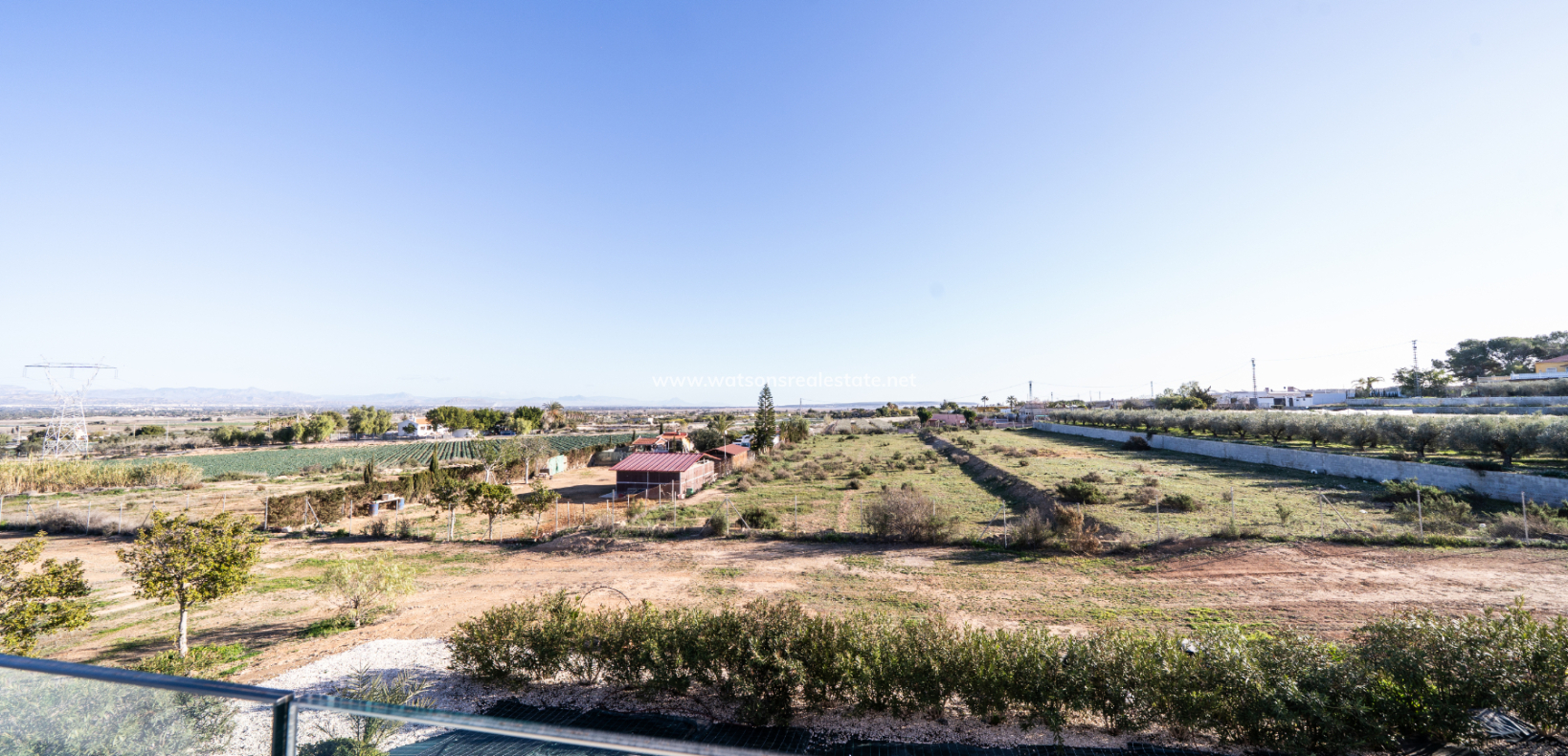 Resale - Freistendhe Villa - Urb. La Marina