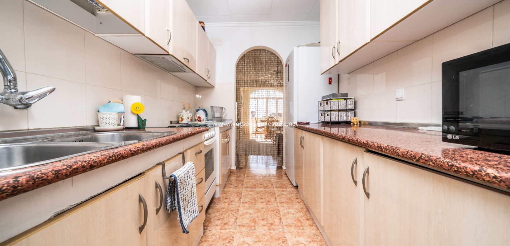 Resale - Freistendhe Villa - Urb. La Marina