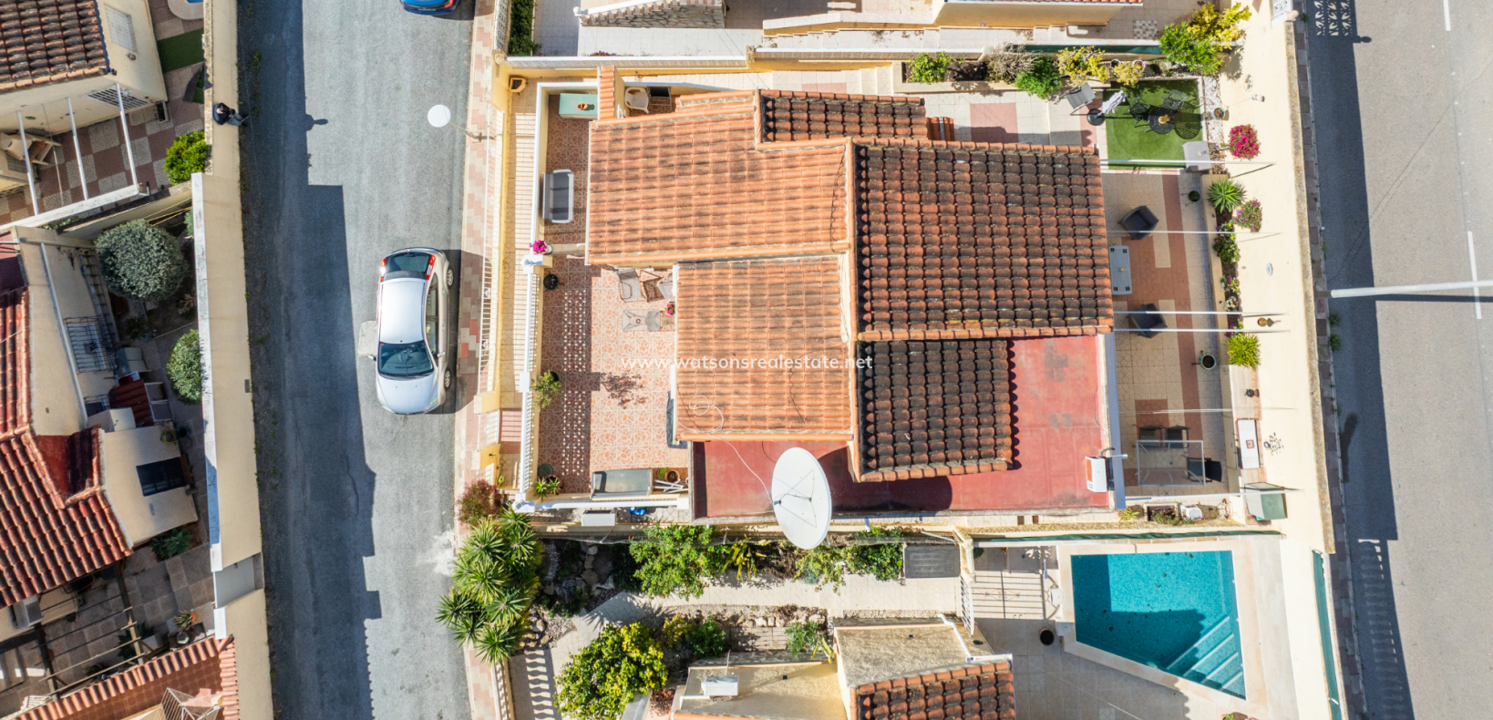 Resale - Freistendhe Villa - Urb. La Marina