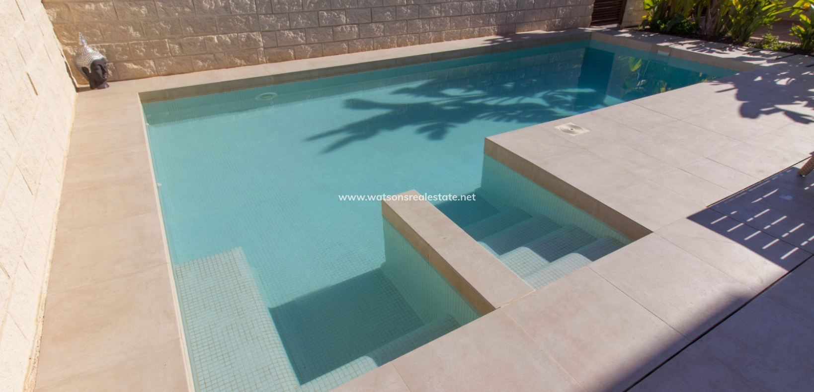 Resale - Freistendhe Villa - Urb. La Marina