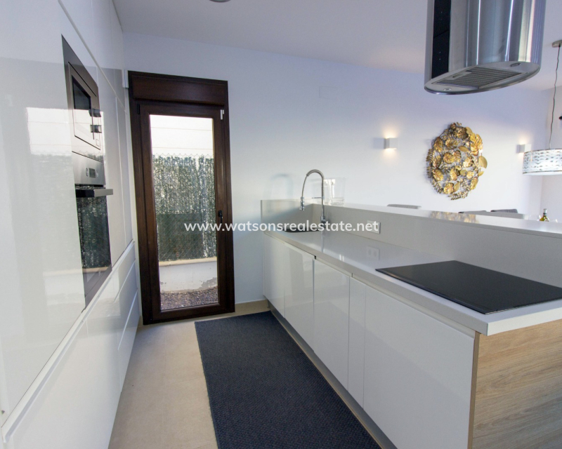 Resale - Freistendhe Villa - Urb. La Marina