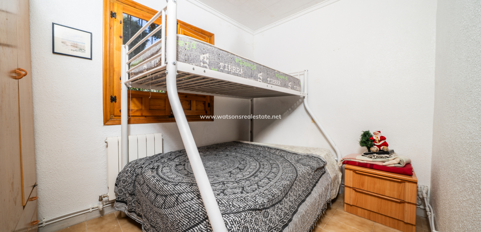 Resale - Freistendhe Villa - Urb. La Marina