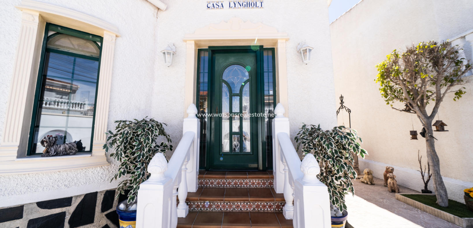 Resale - Freistendhe Villa - Urb. La Marina