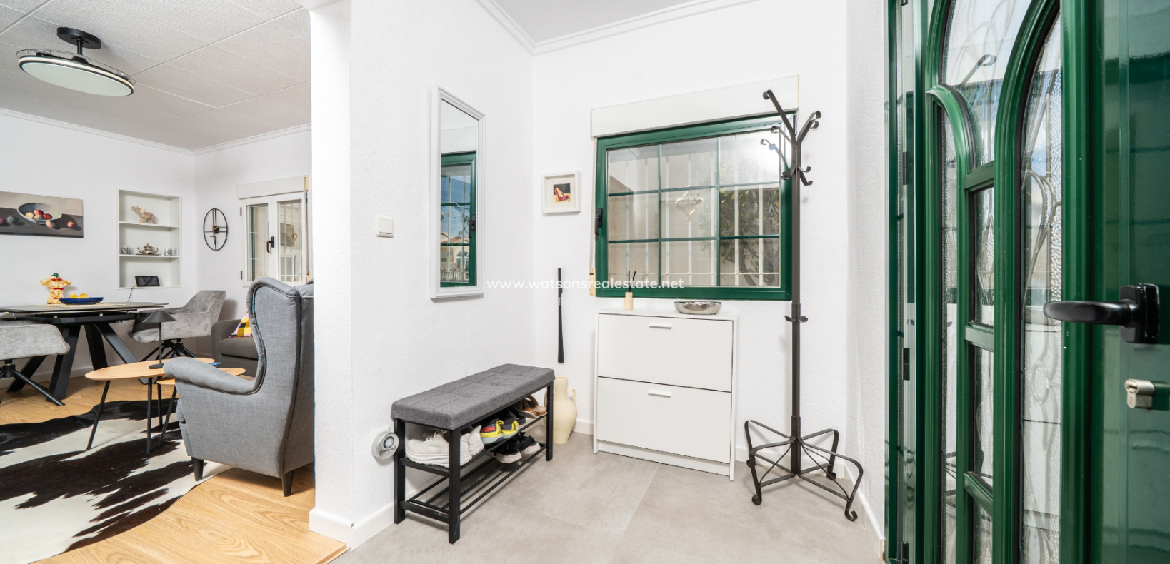 Resale - Freistendhe Villa - Urb. La Marina