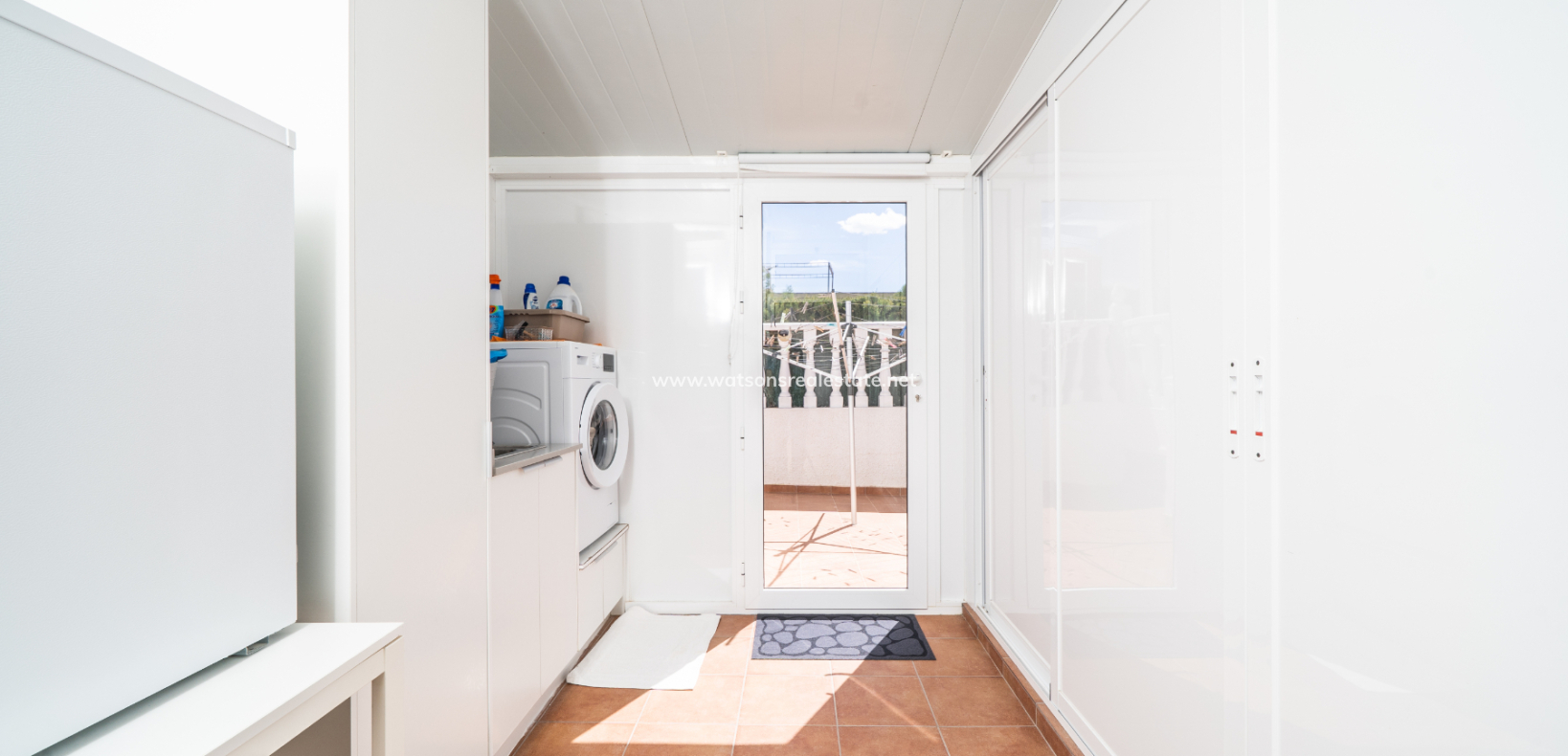 Resale - Freistendhe Villa - Urb. La Marina