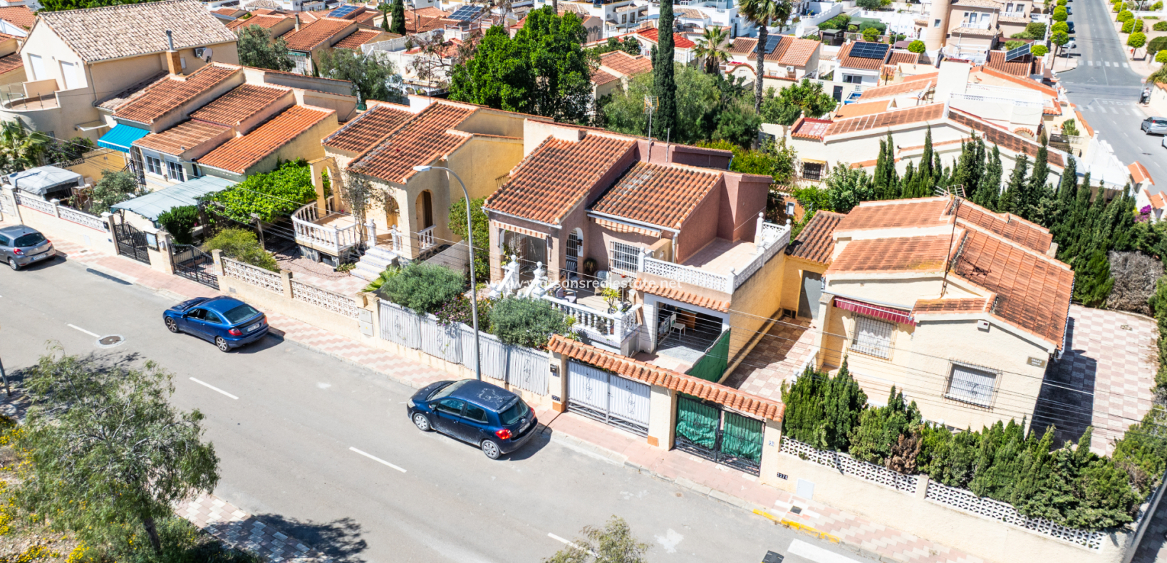 Resale - Freistendhe Villa - Urb. La Marina