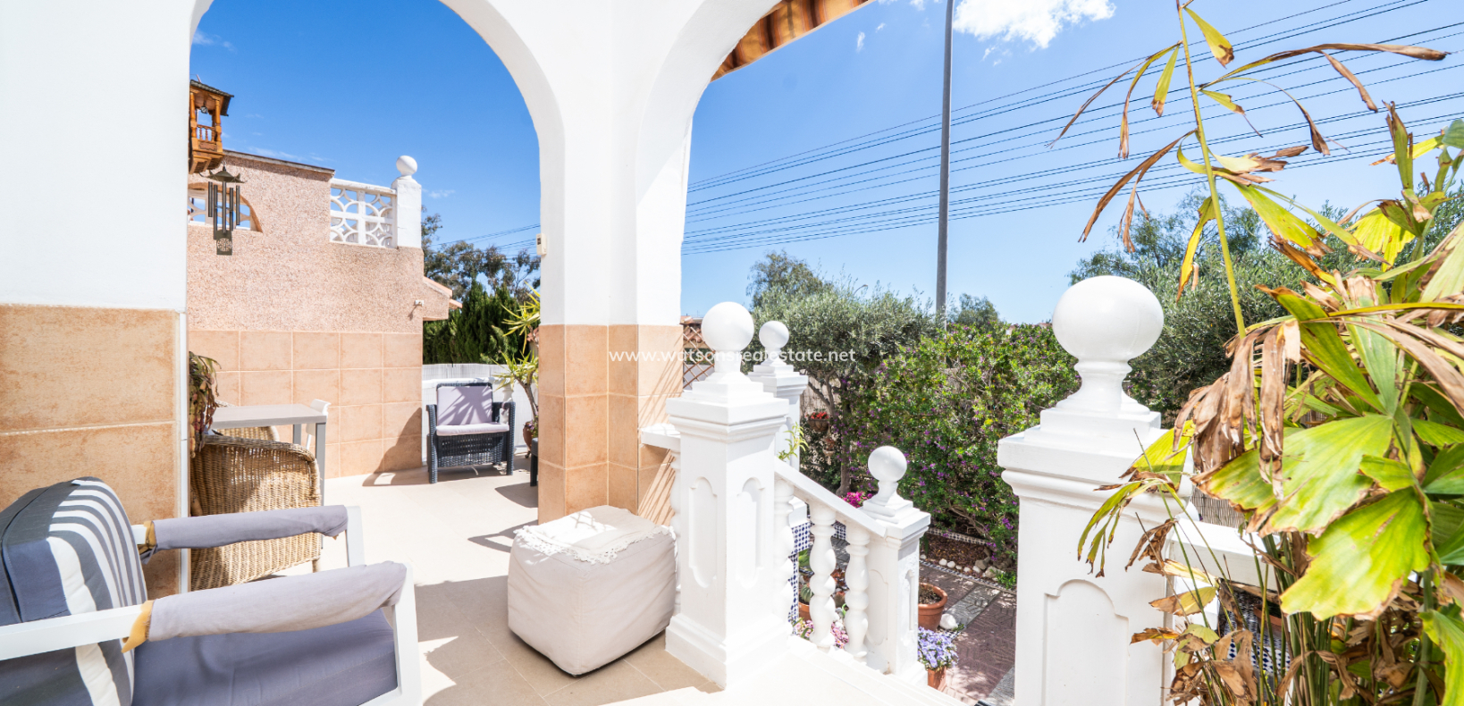 Resale - Freistendhe Villa - Urb. La Marina