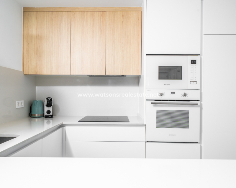 Resale - Freistendhe Villa - Urb. La Marina