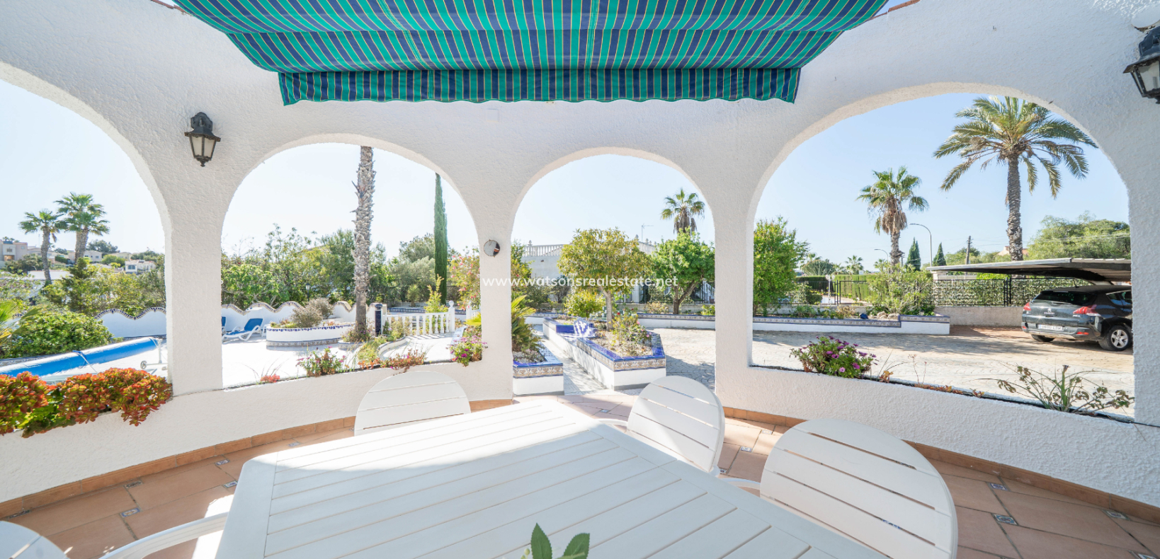 Resale - Freistendhe Villa - Urb. La Marina