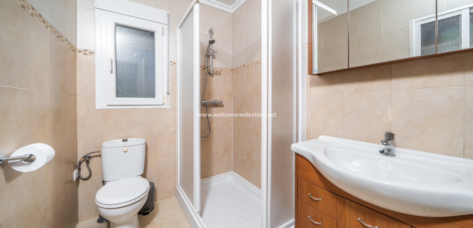 Resale - Freistendhe Villa - Urb. La Marina