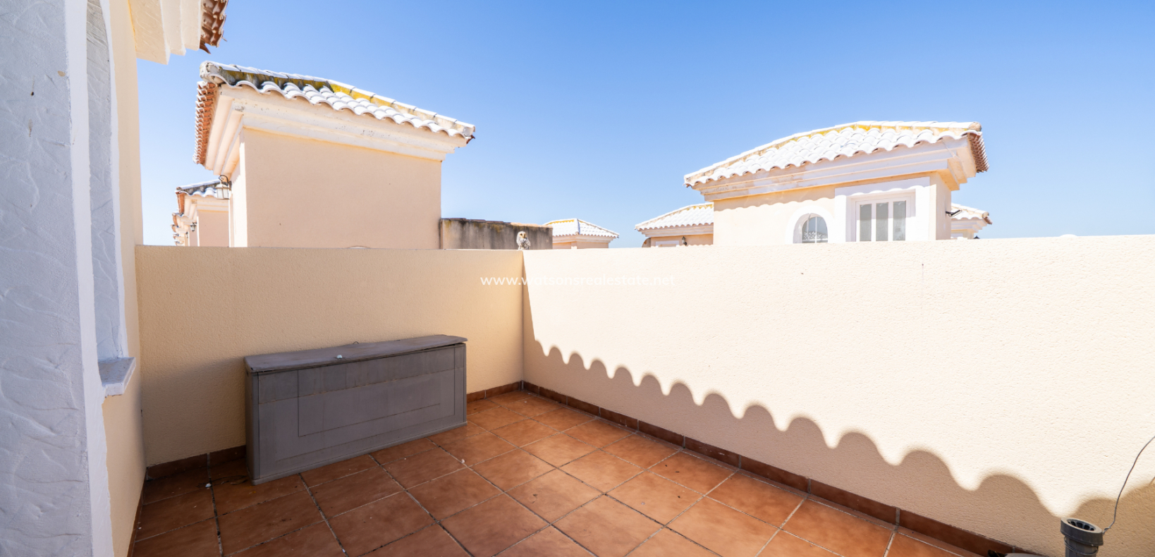 Resale - Freistendhe Villa - Urb. La Marina