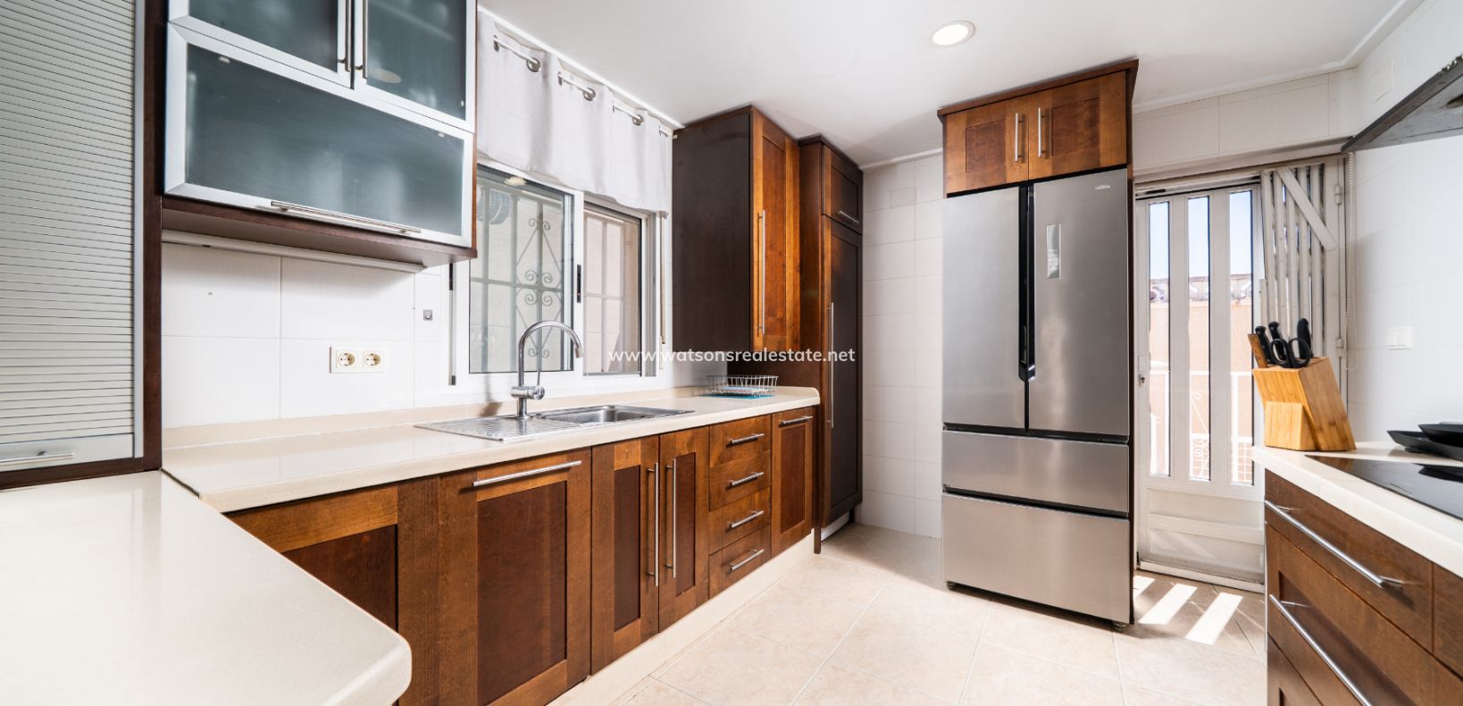 Resale - Freistendhe Villa - Urb. La Marina