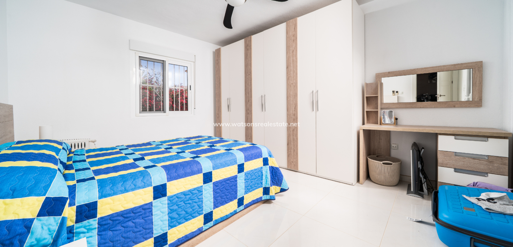 Resale - Freistendhe Villa - Urb. La Marina