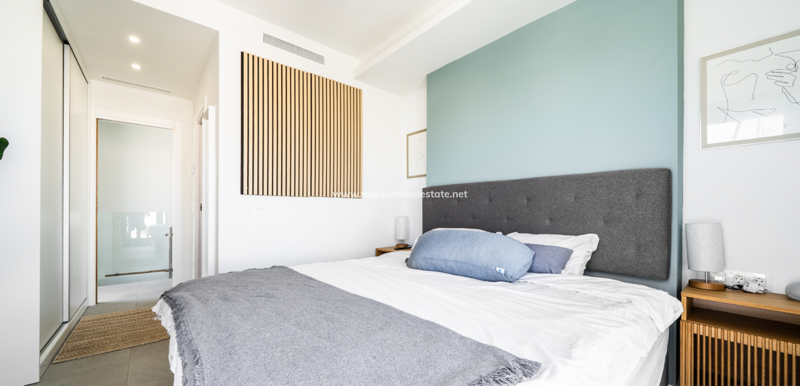 Resale - Freistendhe Villa - Urb. La Marina