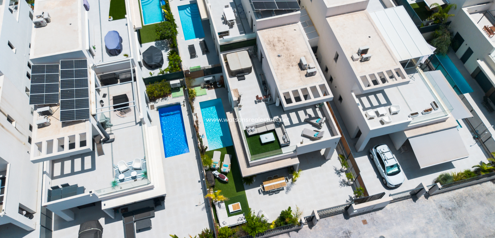 Resale - Freistendhe Villa - Urb. La Marina