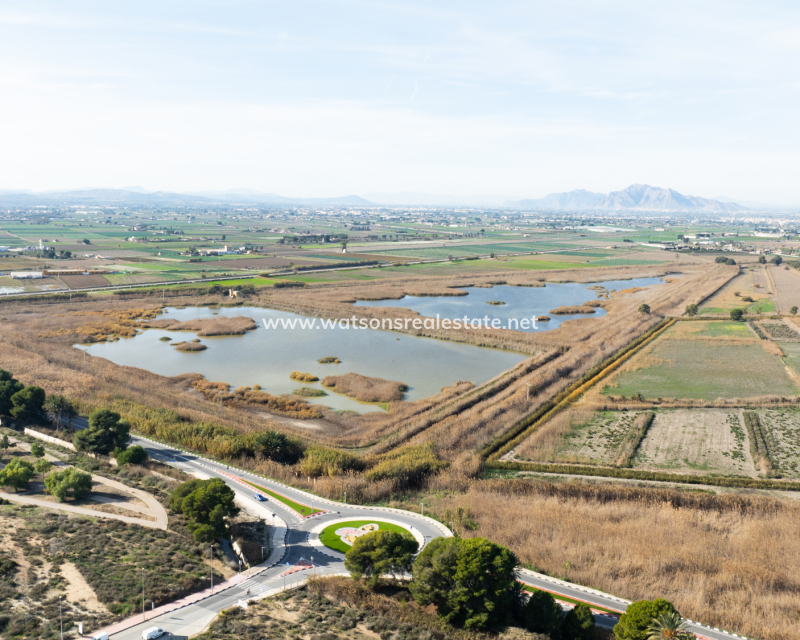 Resale - Freistendhe Villa - Urb. La Marina