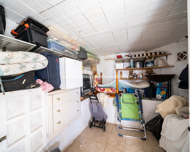 Resale - Freistendhe Villa - Urb. La Marina