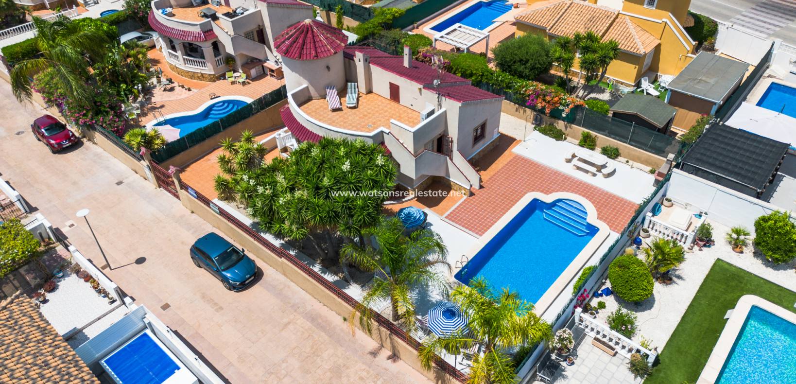 Resale - Freistendhe Villa - Urb. La Marina