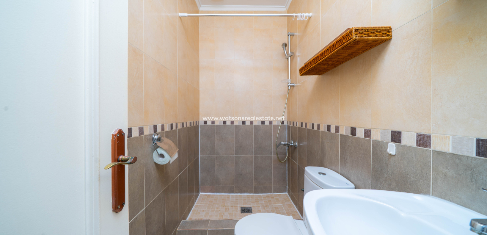 Resale - Freistendhe Villa - Urb. La Marina