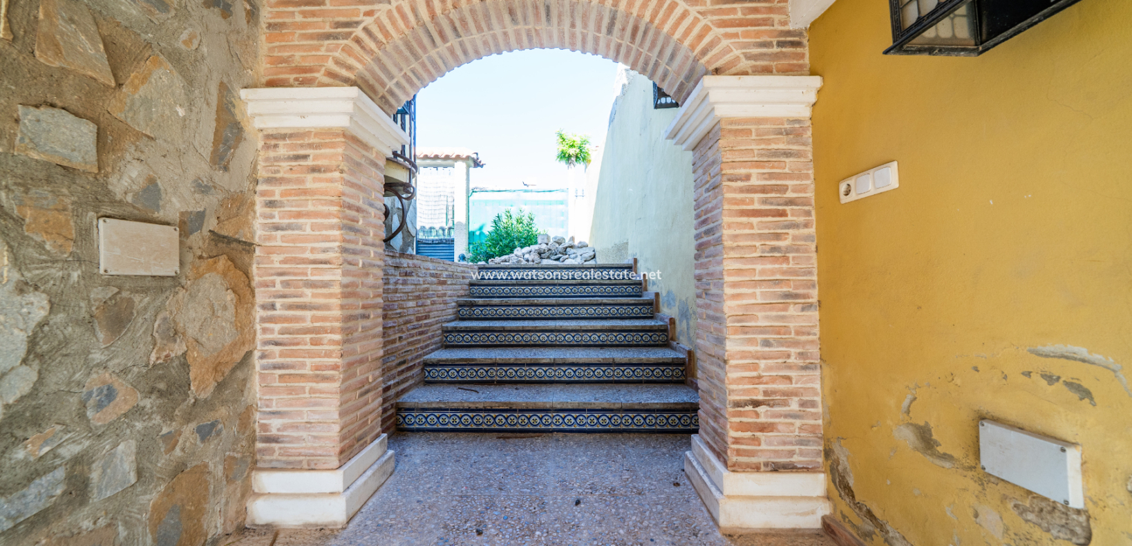 Resale - Freistendhe Villa - Urb. La Marina