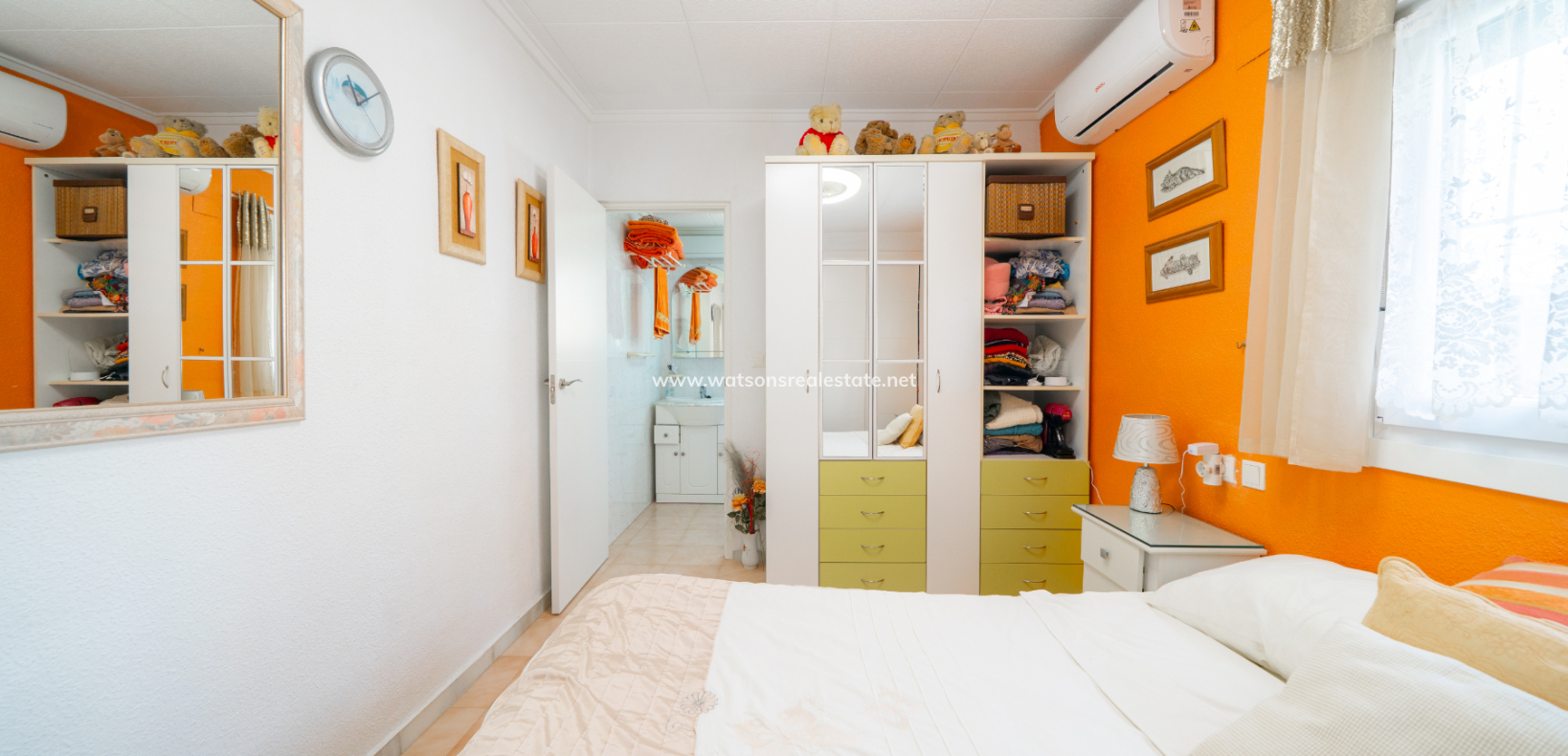 Resale - Freistendhe Villa - Urb. La Marina