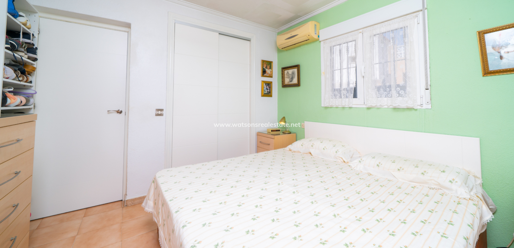 Resale - Freistendhe Villa - Urb. La Marina