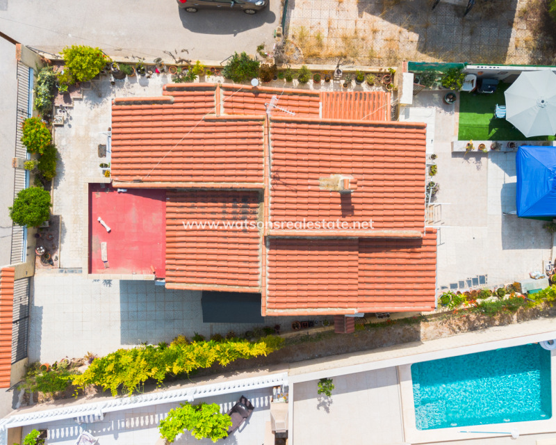 Resale - Freistendhe Villa - Urb. La Marina