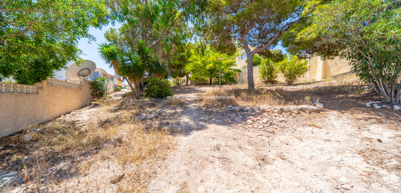 Resale - Freistendhe Villa - Urb. La Marina