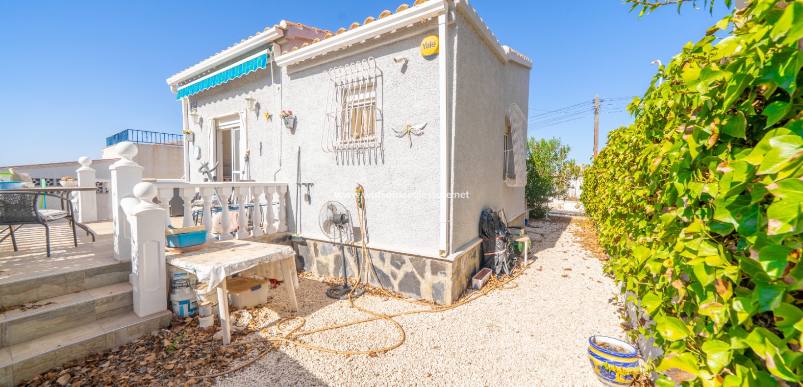 Resale - Freistendhe Villa - Urb. La Marina