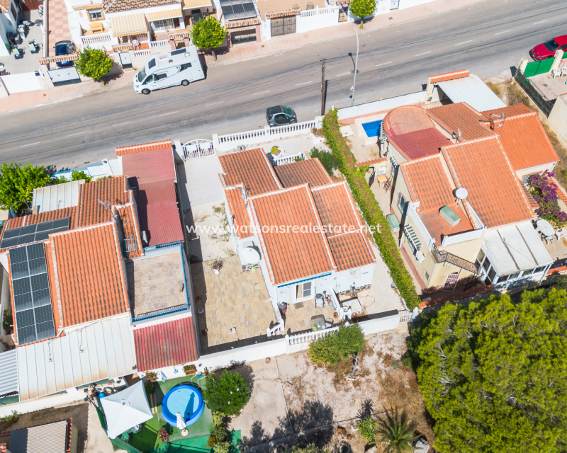 Resale - Freistendhe Villa - Urb. La Marina