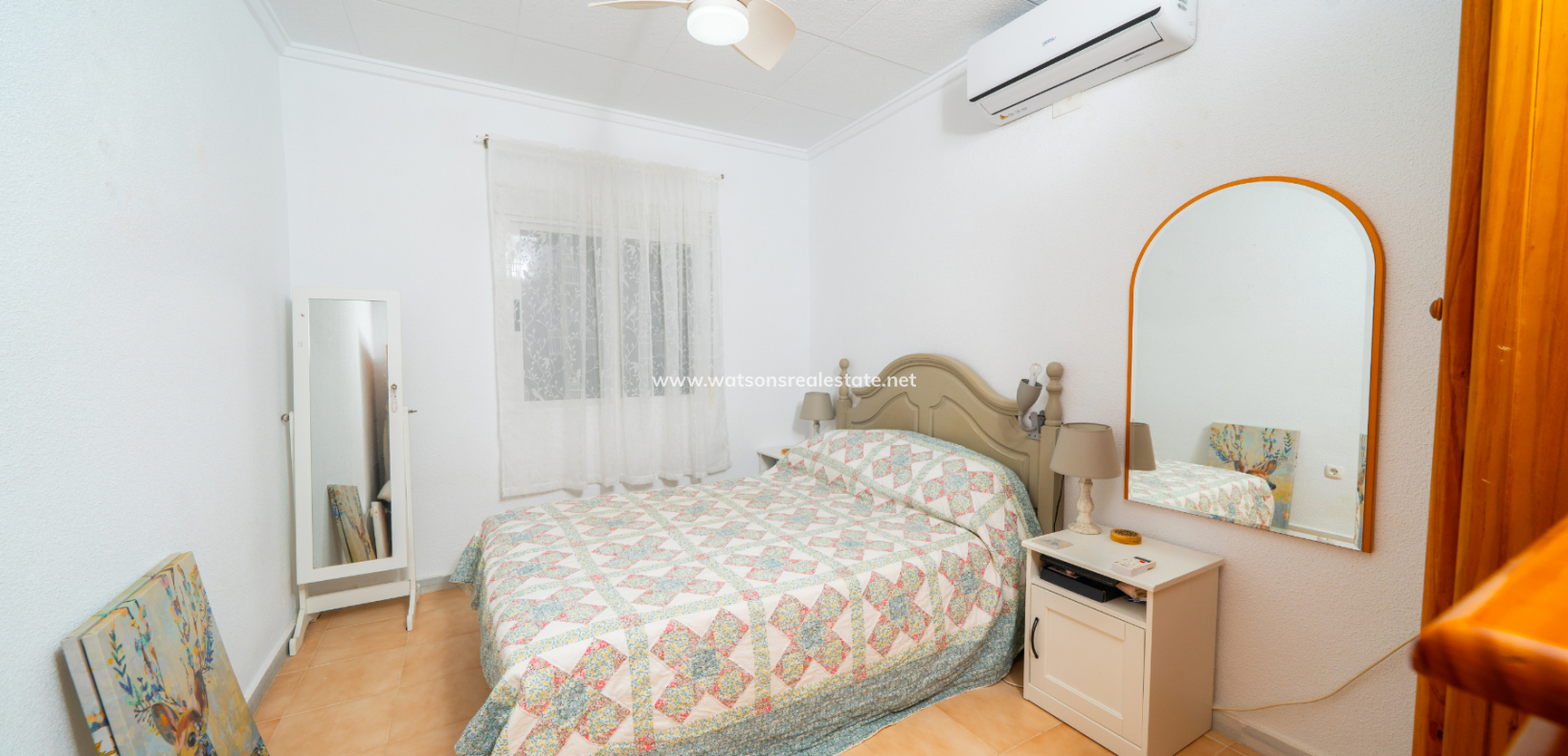 Resale - Freistendhe Villa - Urb. La Marina