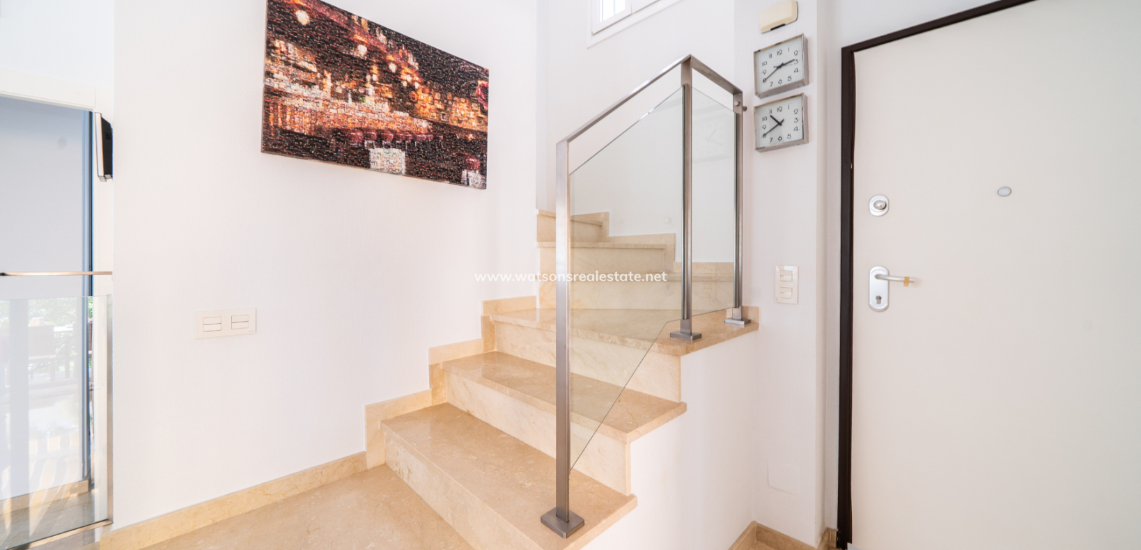 Resale - Freistendhe Villa - Urb. La Marina
