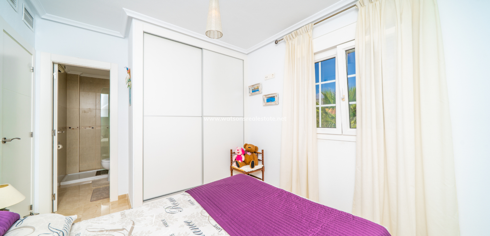 Resale - Freistendhe Villa - Urb. La Marina