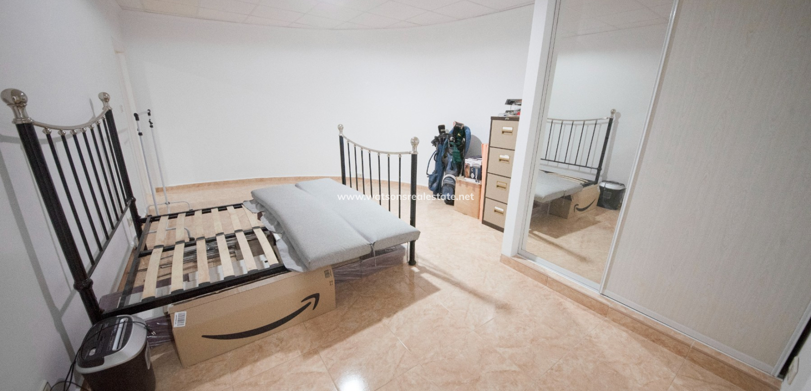 Resale - Freistendhe Villa - Urb. La Marina